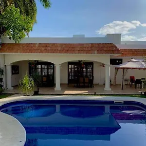 Bed & Breakfast Boutique Segovia Cozumel