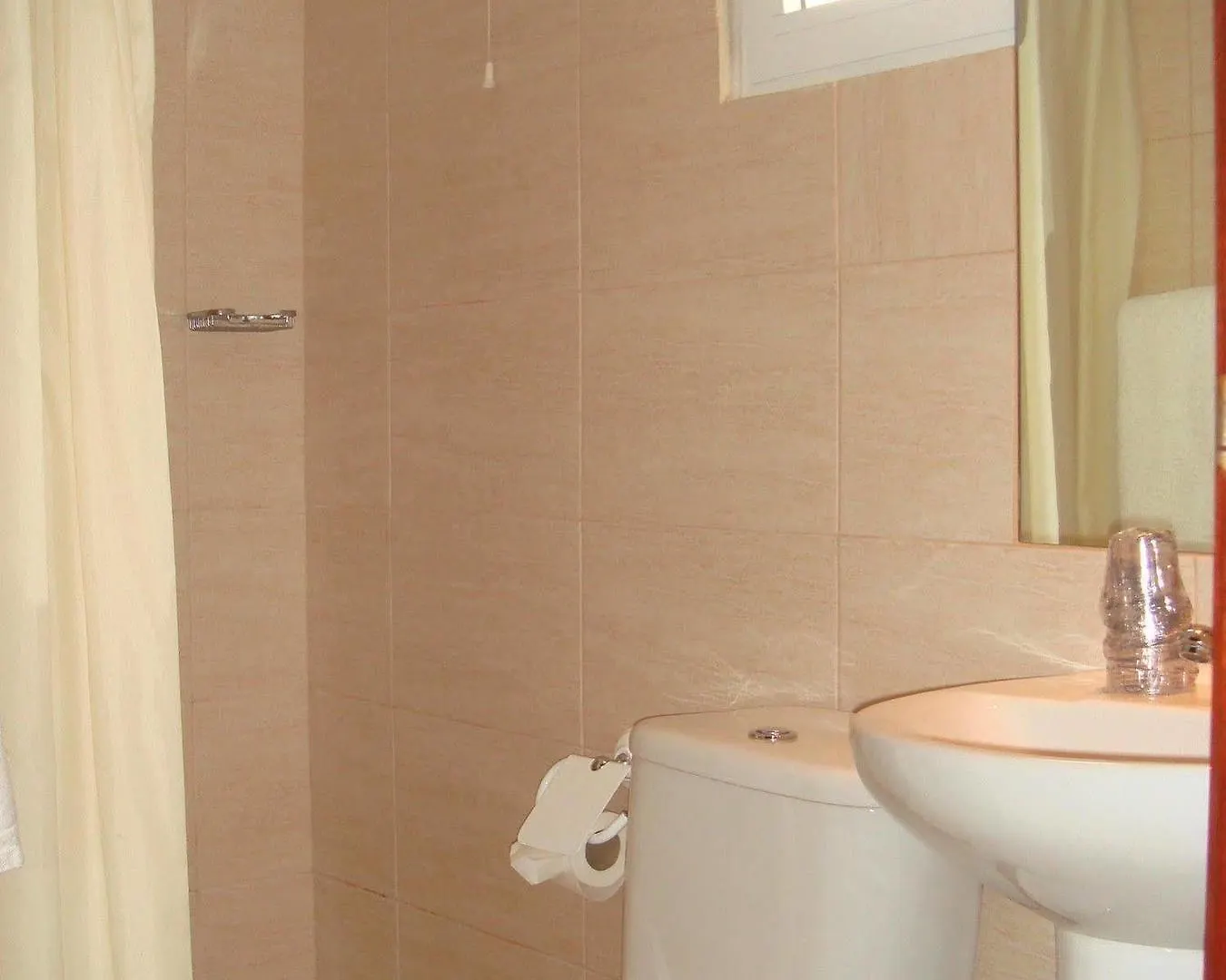 Residencial Do Vale Hotel Funchal  Guest house